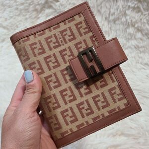 💯 Authentic Fendi Organizer 🍀